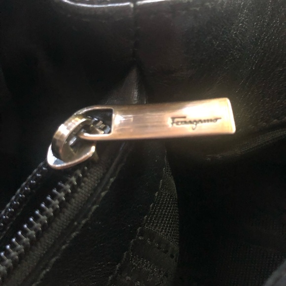 Salvatore Ferragamo Gancini Metal Fittings Leather Tote Bag. - Picture 8 of 16